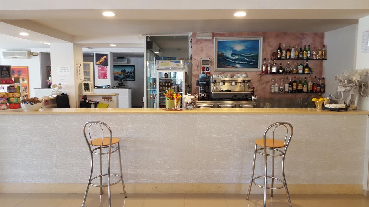Hotel Raffaello Cesenatico Ngoại thất bức ảnh
