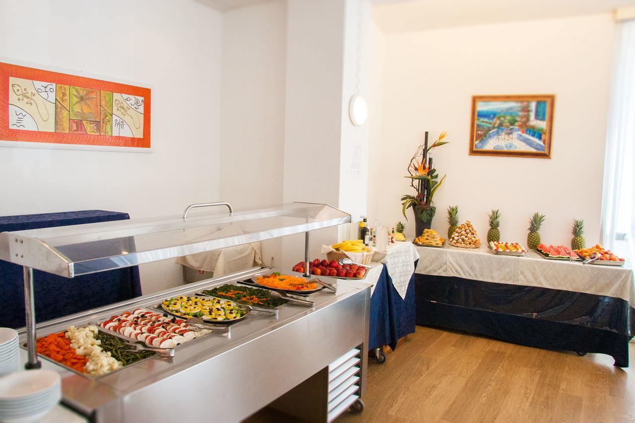 Hotel Raffaello Cesenatico Ngoại thất bức ảnh