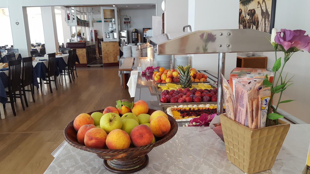 Hotel Raffaello Cesenatico Ngoại thất bức ảnh